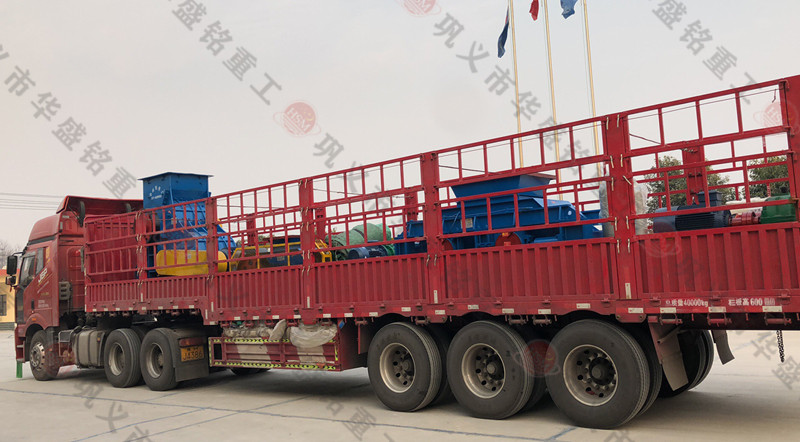 小型幻影(中国)+双级破碎机成套发货